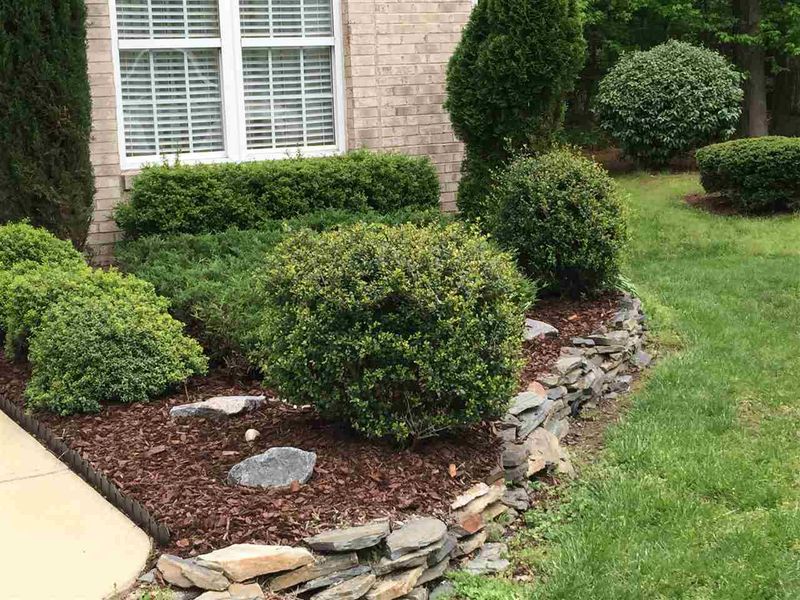 8004 Kanawha Ct, Raleigh, NC 27616