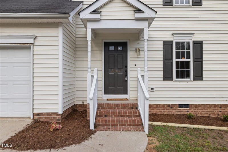 8004 Mill Bluff Ct, Raleigh, NC 27616