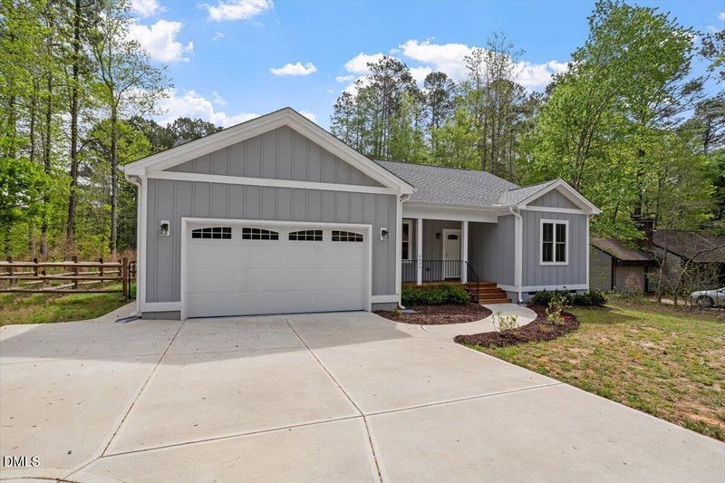 8004 Royal Dr, Sanford, NC 27332