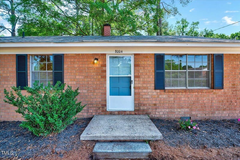 8004 Summit Dr, Goldsboro, NC 27530