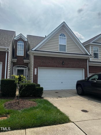 8004 Thrush Ridge Ln, Raleigh, NC 27615