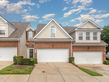 8004 Thrush Ridge Ln, Raleigh, NC 27615