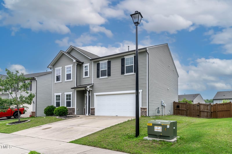8005 Caithness St, Raleigh, NC 27616