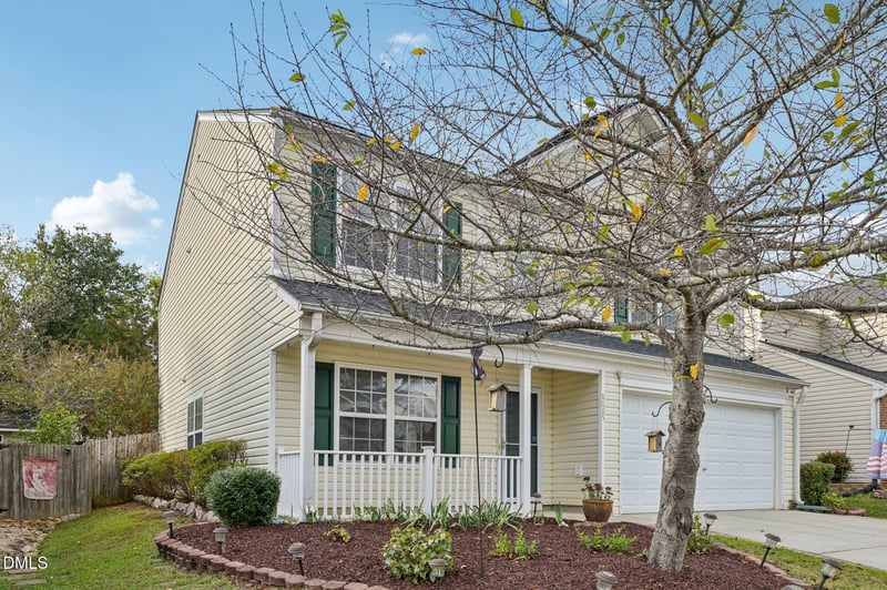 8005 Caliber Woods Dr, Raleigh, NC 27616