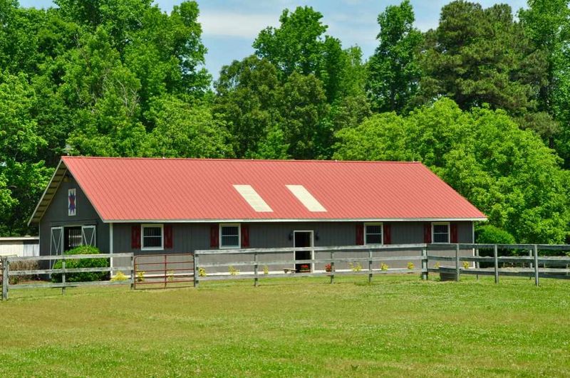 8005 Halifax Rd, Youngsville, NC 27596