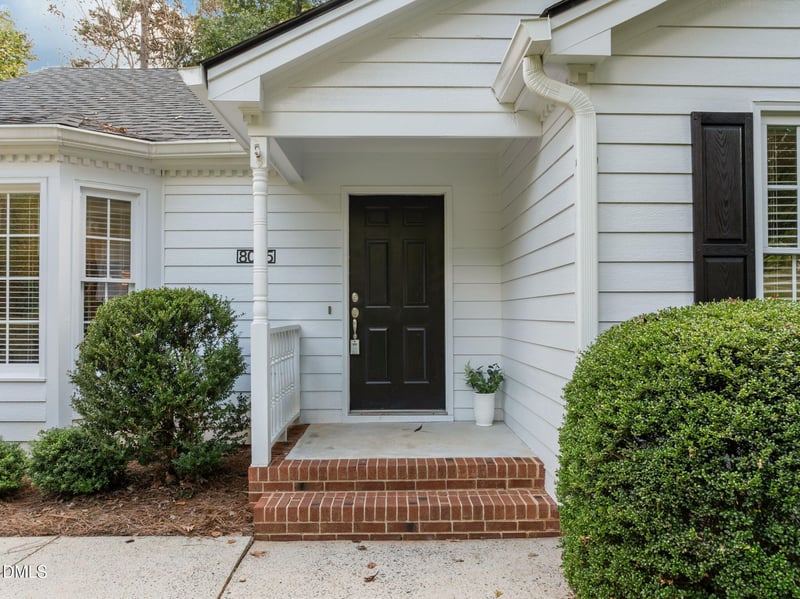 8005 Thomasville Ct, Raleigh, NC 27612