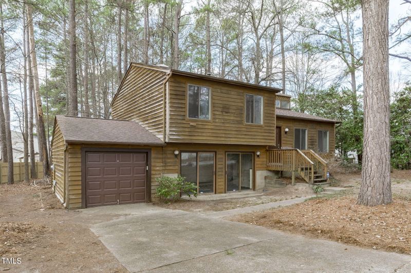 8005 Wynewood Dr, Raleigh, NC 27616