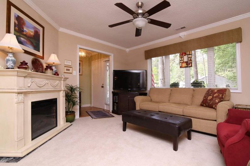 8006 Brown Bark Pl #n/a, Raleigh, NC 27615