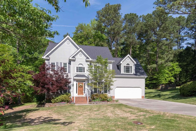 8008 Connestee Ct, Raleigh, NC 27612