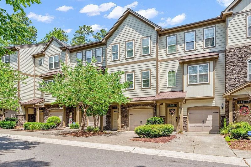 8008 Dukes Dynasty Dr, Raleigh, NC 27615