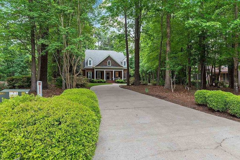 8008 Knebford Cir, Wake Forest, NC 27587