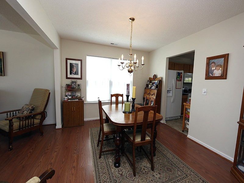 8009 Wesley Farm Dr, Raleigh, NC 27616