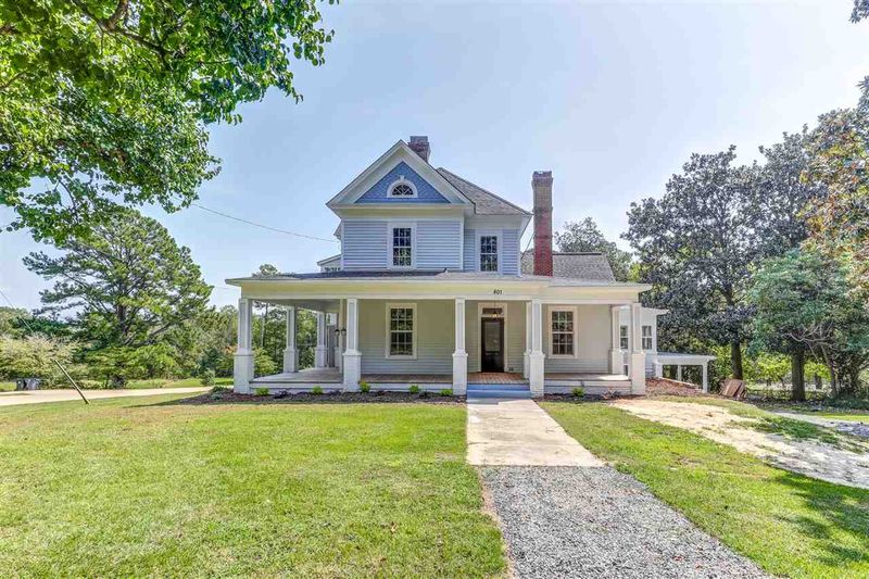 801 S 3rd St, Lillington, NC 27546