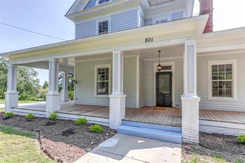 801 S 3rd St, Lillington, NC 27546