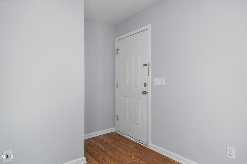 801 Academy View Ct, Cary, NC 27513