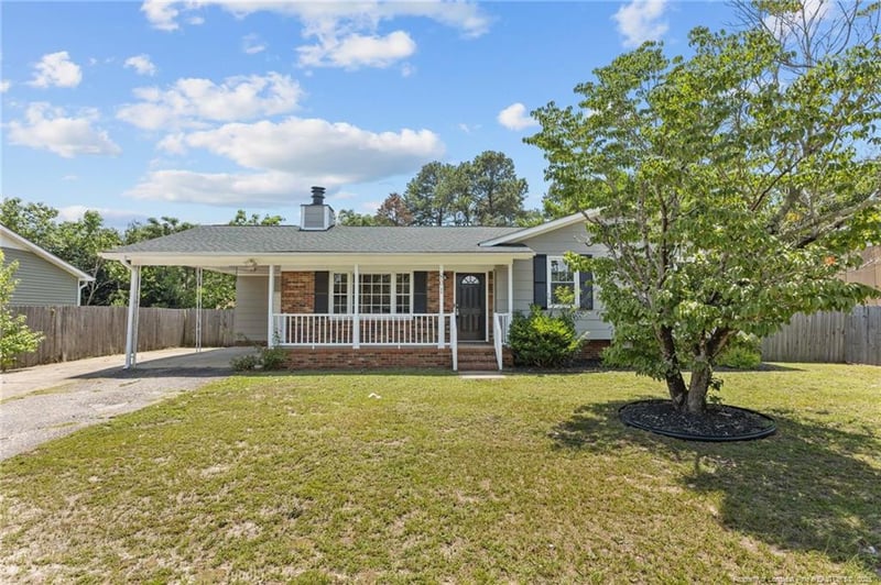 801 Algood Ave, Hope Mills, NC 28348