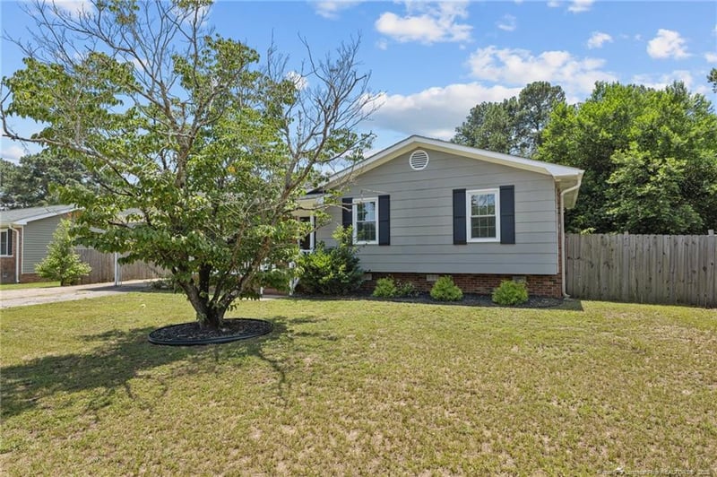 801 Algood Ave, Hope Mills, NC 28348