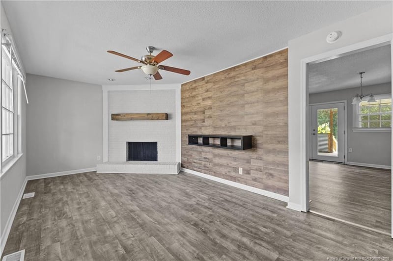 801 Algood Ave, Hope Mills, NC 28348