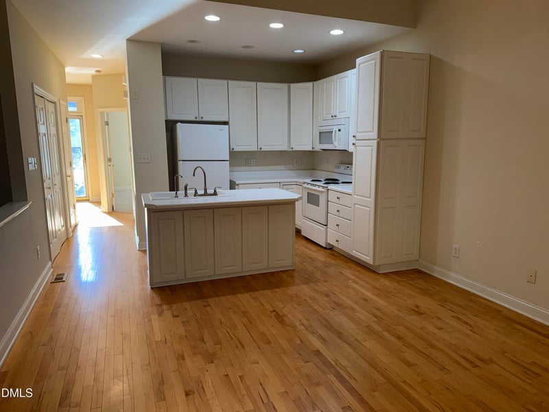 801 Carved Oak Dr, Durham, NC 27707