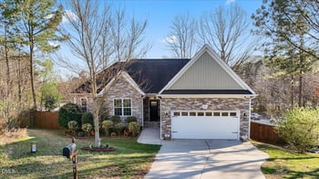801 Clean View Ct, Fuquay Varina, NC 27526