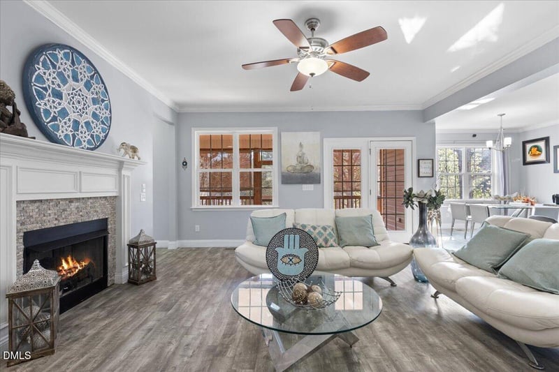 801 Clean View Ct, Fuquay Varina, NC 27526