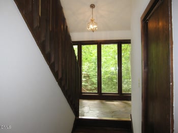 801 Coker Dr, Chapel Hill, NC 27517