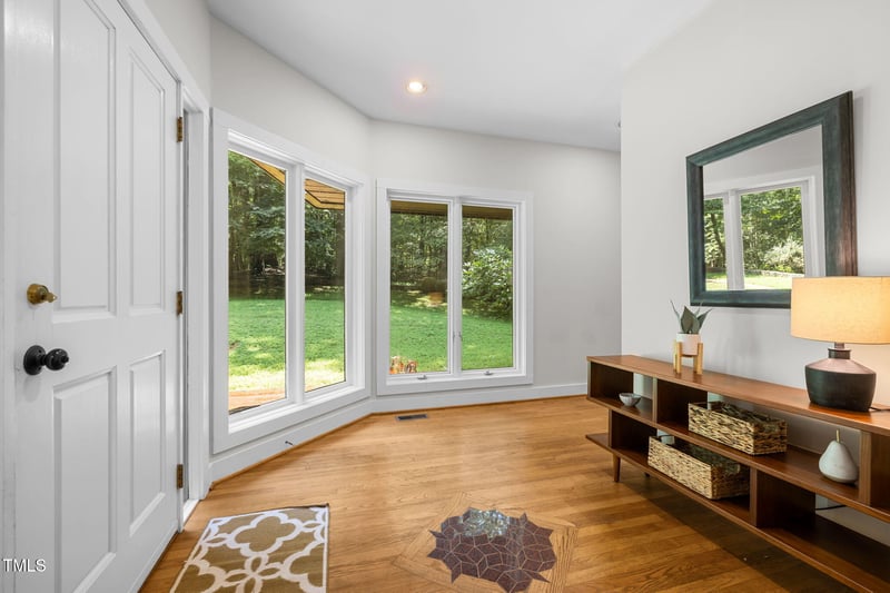 801 Creekstone Dr, Chapel Hill, NC 27516