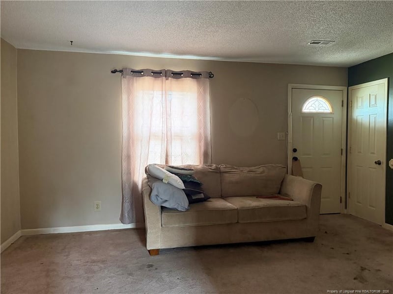 801 Darlington Dr, Fayetteville, NC 28311