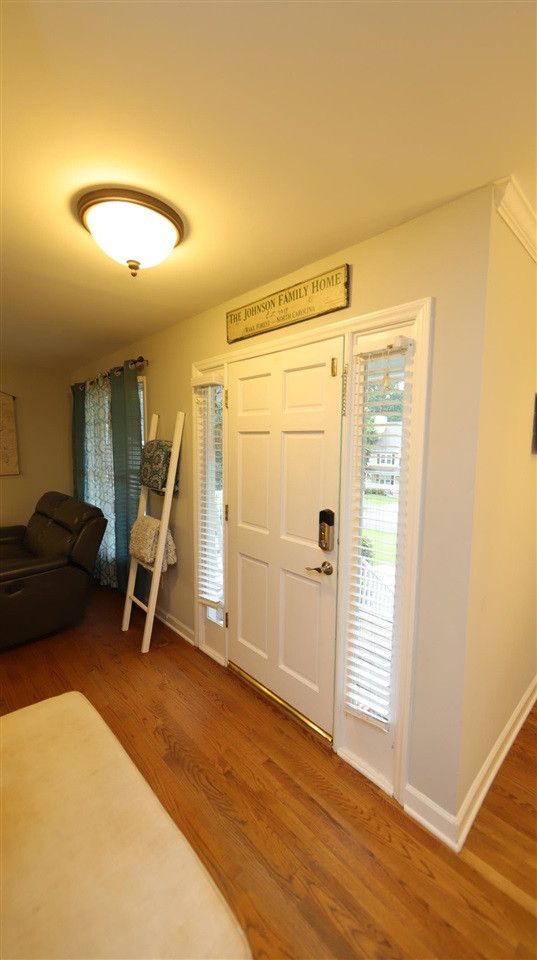 801 Deer Hollow Ct, Wake Forest, NC 27587
