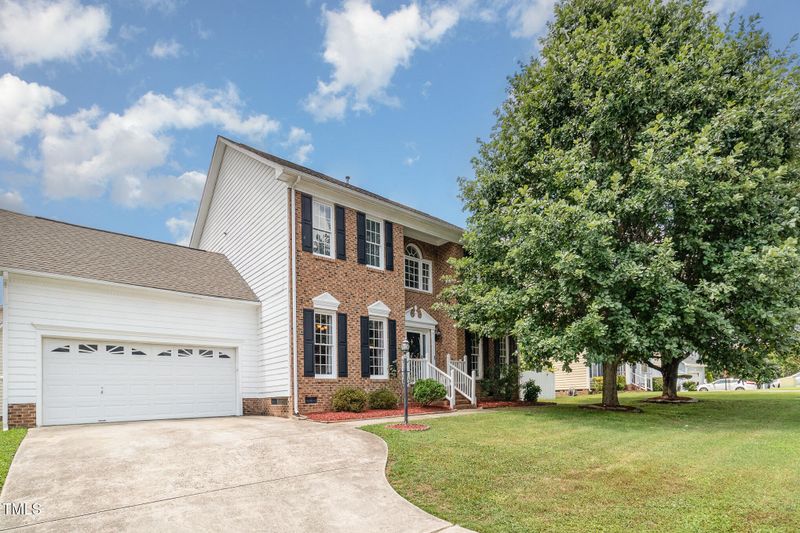 801 Falling Wind Ct, Raleigh, NC 27610