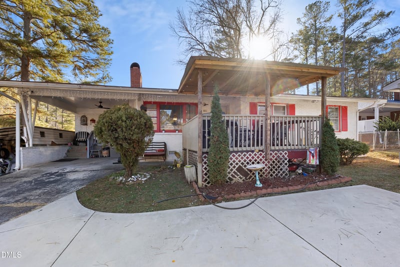 801 Garden St, Sanford, NC 27330