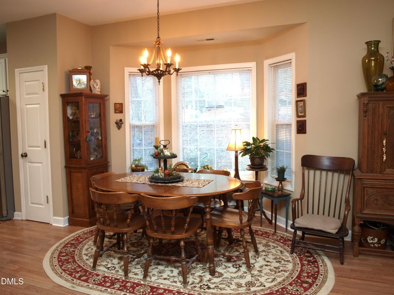 801 Genford Ct, Raleigh, NC 27609