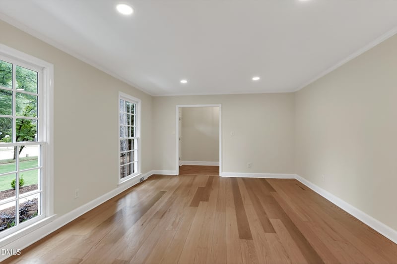 801 Glen Eden Dr, Raleigh, NC 27612