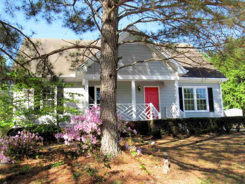 801 Hepplewhite Ct, Fuquay Varina, NC 27526