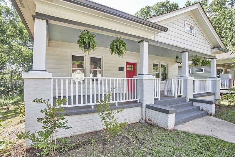 801 N Hyde Park Ave, Durham, NC 27701