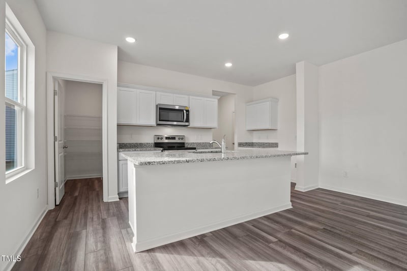 801 Kenyon Spring Dr, Zebulon, NC 27597