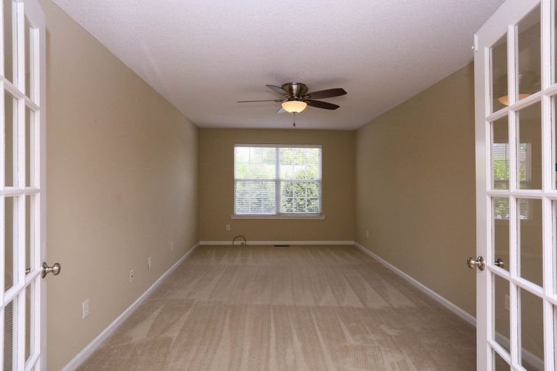 801 Ledgerock Rd, Wake Forest, NC 27587