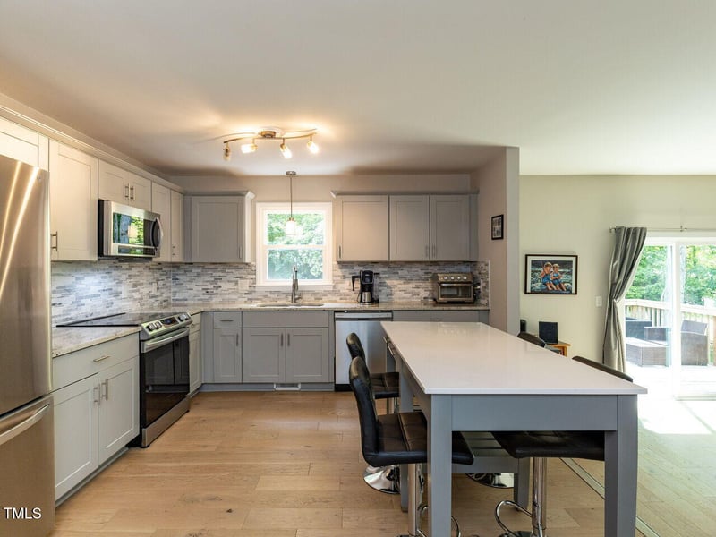 801 Madison Ave, Cary, NC 27513
