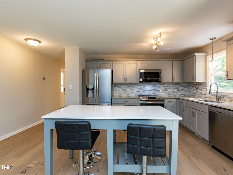 801 Madison Ave, Cary, NC 27513