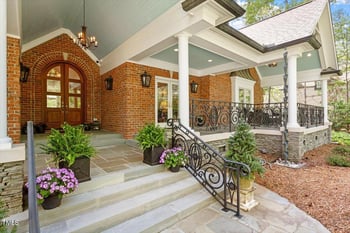 801 Pinehurst Dr, Chapel Hill, NC 27517