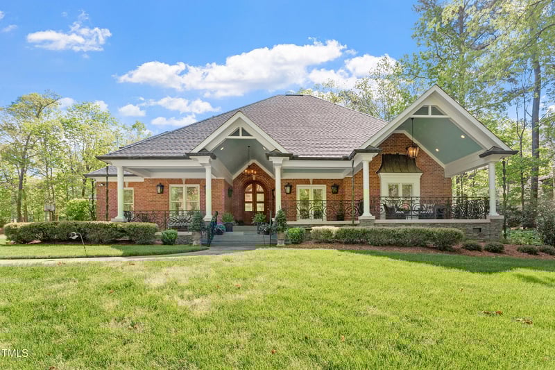 801 Pinehurst Dr, Chapel Hill, NC 27517