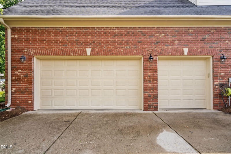 801 Preston Village Way, Cary, NC 27519