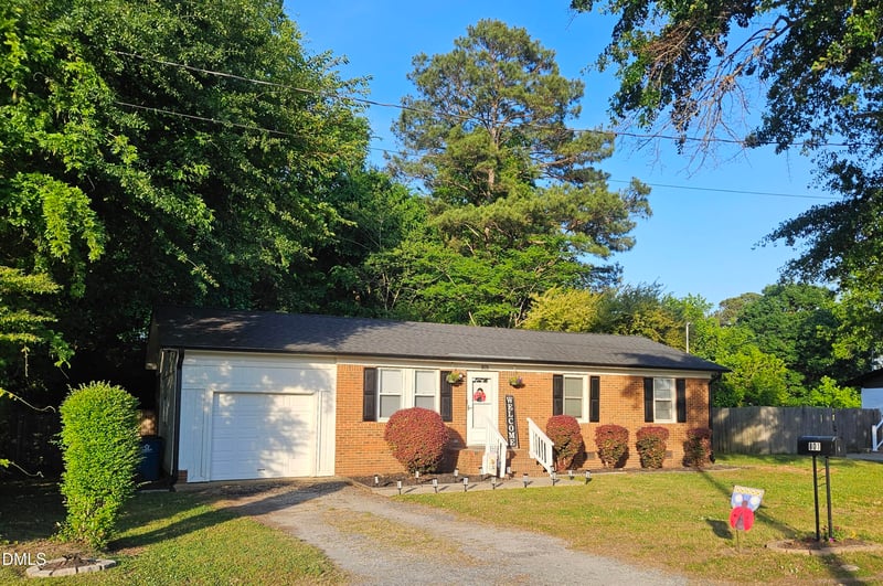 801 Sampson Ave, Dunn, NC 28334