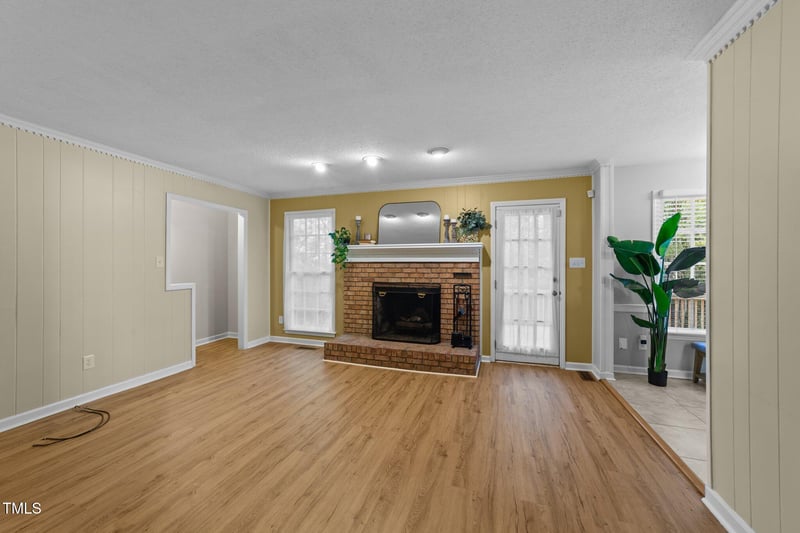 801 Silver Leaf Pl, Raleigh, NC 27609