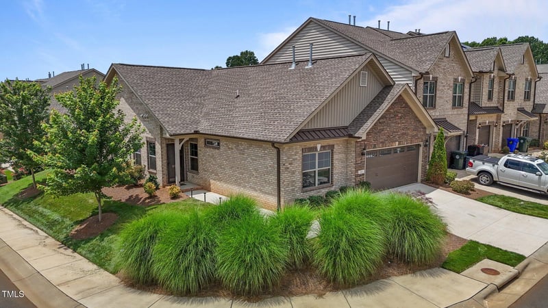 801 Socata Ln, Mebane, NC 27302