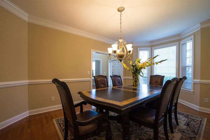 8010 Wade Green Pl, Cary, NC 27519