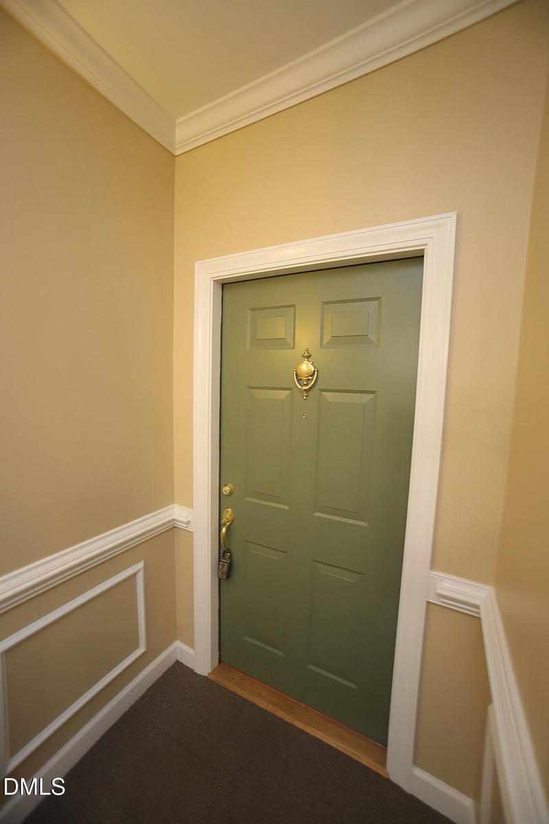 8011 Allyns Landing Way #202, Raleigh, NC 27615
