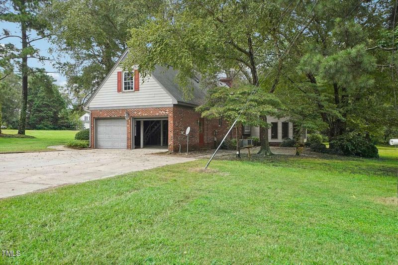 8011 Nc 39, Zebulon, NC 27597