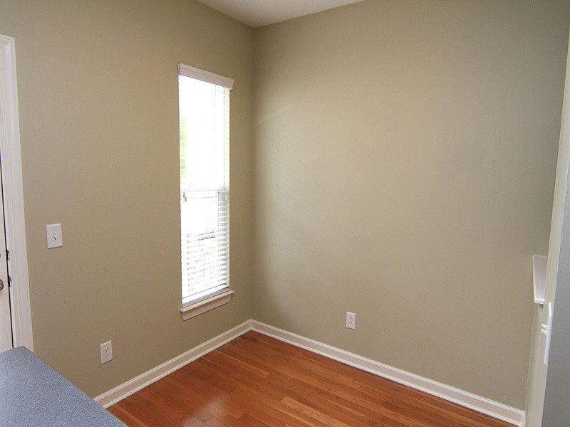 8011 Sycamore Hill Ln, Raleigh, NC 27612