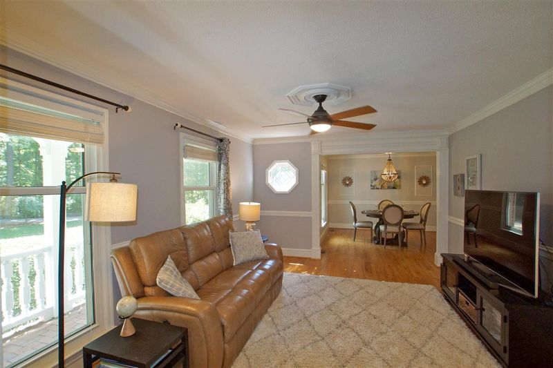 8012 Hollander Pl, Raleigh, NC 27606